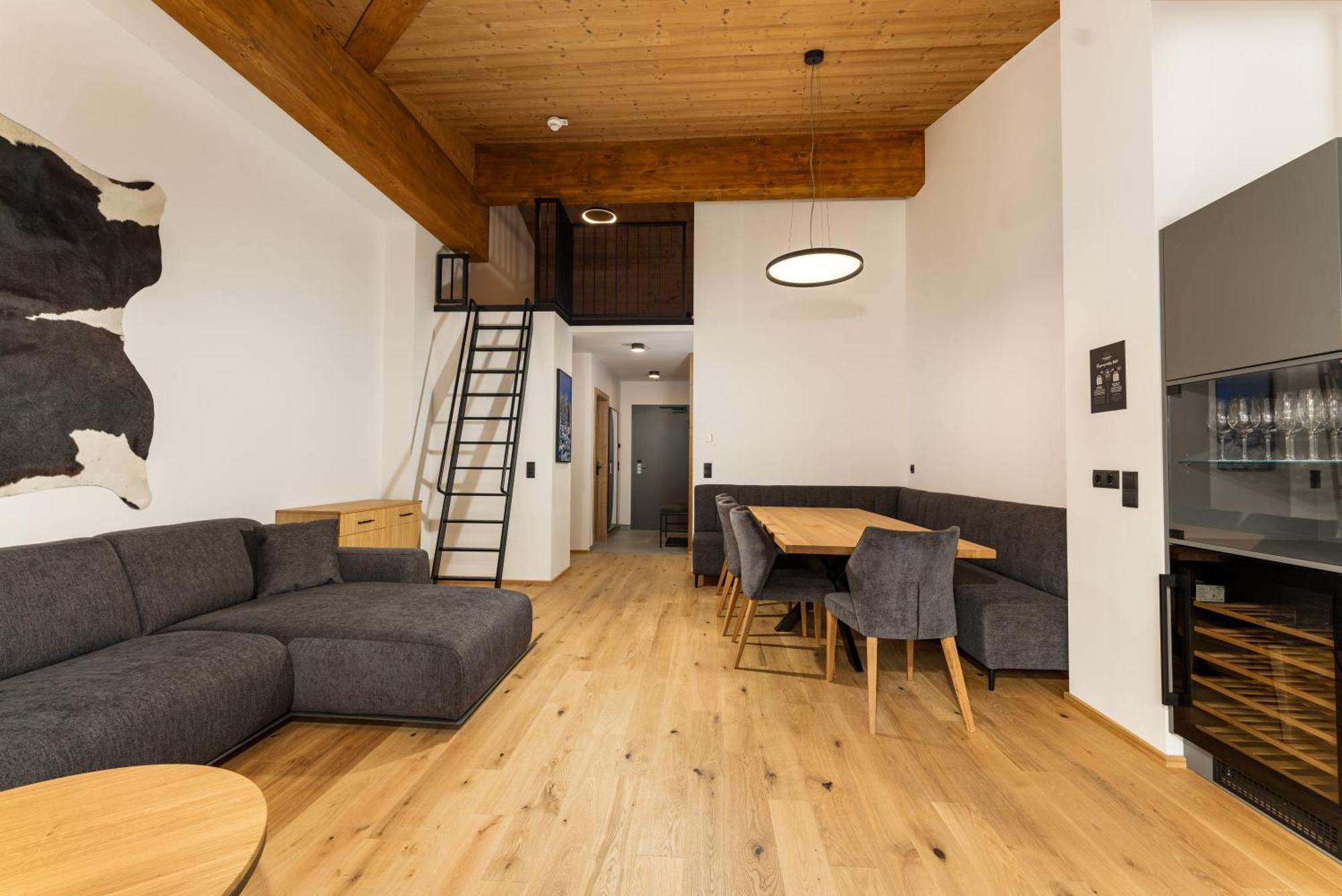 Pure Alpine Suites Шладминг Экстерьер фото